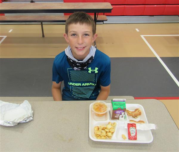 kids at lunch kids at lunch